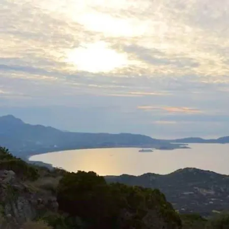 Raffiné à - 120 M² Avec Vue Sur Montagne Feliceto
